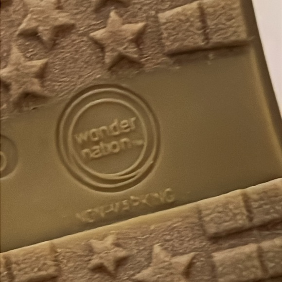 Girls two little boots new condition size 5 - Picture 9 of 11